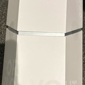 T3 White Hair Tool Packaging